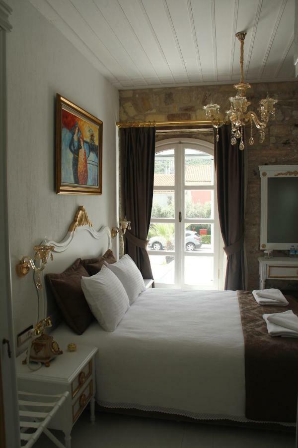 Laledan Hotel Cesme Ngoại thất bức ảnh